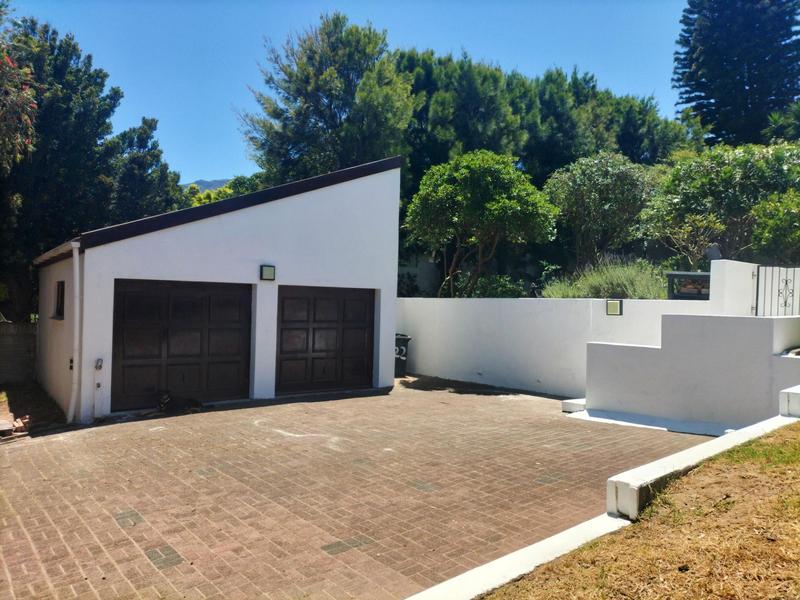 To Let 3 Bedroom Property for Rent in Hout Bay Western Cape